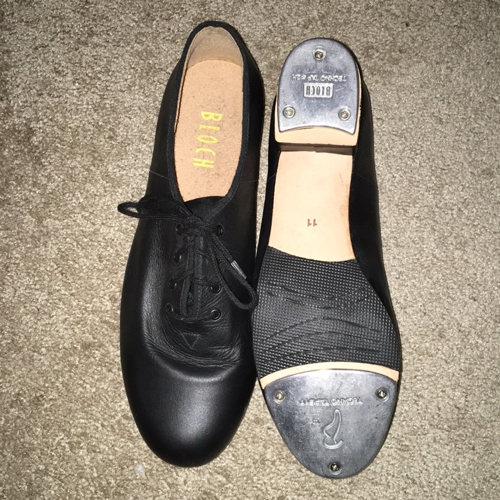 Tap shoes